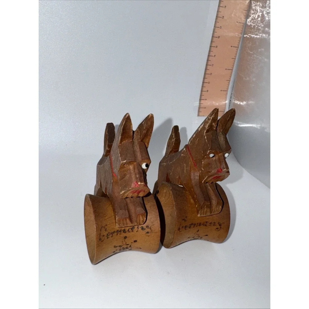 Vintage Pair Of Carved Wooden Scottie Dog Napkin Rings - Made In‎ Germany